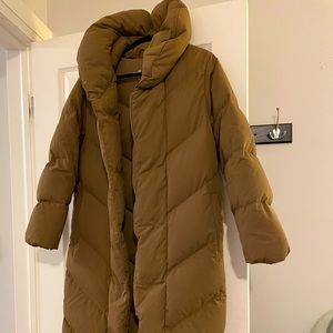 Aritzia Wilfred Duvet Coat XS